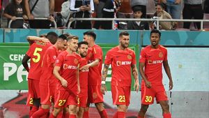 FCSB riscă mult. Are trei fotbaliști care pot fi suspendați la următorul meci