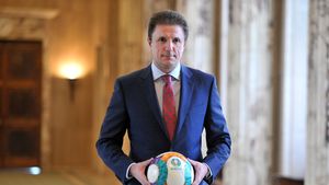 "Vei candida la alegerile FRF?". Anunțul făcut de Gică Popescu, înainte de 2022. Ce i-a transmis lui Răzvan Burleanu