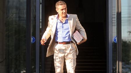 "De mulți ani încearcă Becali să mă curețe,** dar el e mai țintă decât mine sau Mircea Sandu"