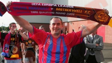 FOTO** 500 de steliști la meci!