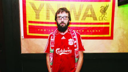 The Romanian Kop:** "Le-am explicat fraților mei veniți din Anglia cum să urce scările știrbe din Ghencea"