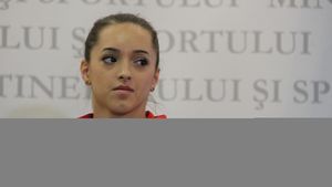 COSR a anunțat lotul României pentru Jocurile Olimpice de la Rio. Pe listă apare și Simona Halep. În schimb, Larisa Iordache a fost anunțată rezervă, iar Carp și Strat nu au mai fost incluși în delegație