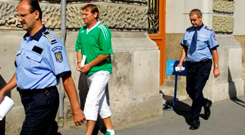 Cigan rămâne** în arest!