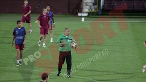 Ferguson se teme de "spionaj", Andone joacă cu cărțile pe față!** FOTO Antrenamentul CFR-ului înaintea "șocului" cu Manchester United