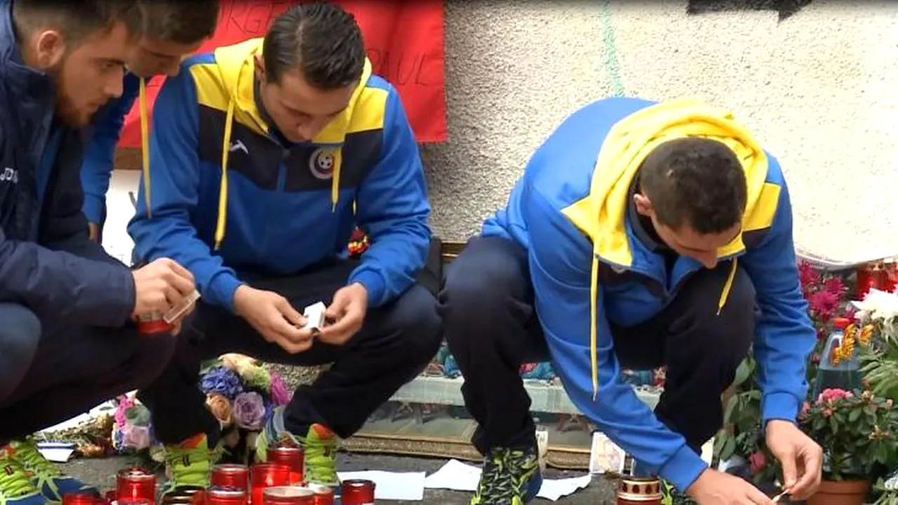 Fotbaliștii naționalei de tineret au aprins lumânări la clubul Colectiv! Dulca: 