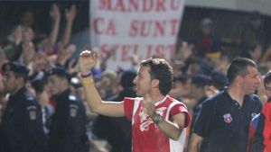 "MM crede că încă lucrează la Steaua,** altfel nu ar vorbi despre suporterii noștri!"