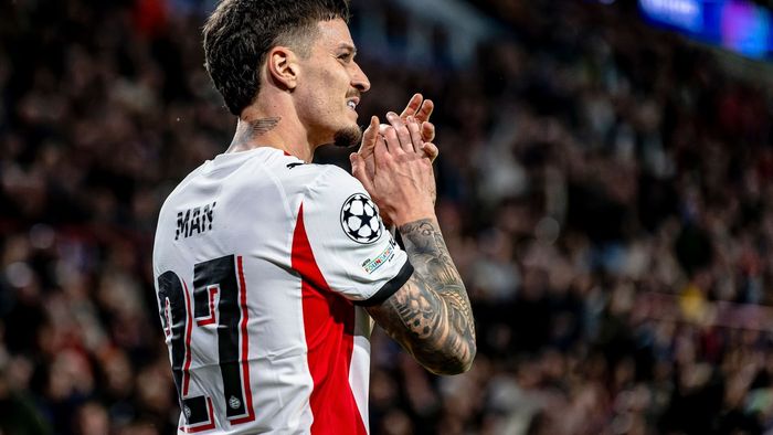 Dennis Man, nominalizat la titlul de cel mai bun jucător al săptămânii în Champions League! Cu cine se duelează fotbalistul lui PSV
