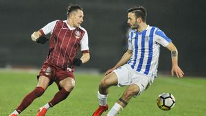 După FCSB, CS U Craiova insistă pentru fotbalistul reinventat în Liga 1: "Ne-au contactat și s-au interesat de situația lui. Ne dorim să-l ținem, dar va fi foarte greu"