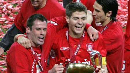 Un fost elev al lui Rafa Benitez pune la îndoială calitățile de antrenor ale ibericului. "Stilul său nu e acesta. Realul a părut că o echipă ruptă în două"