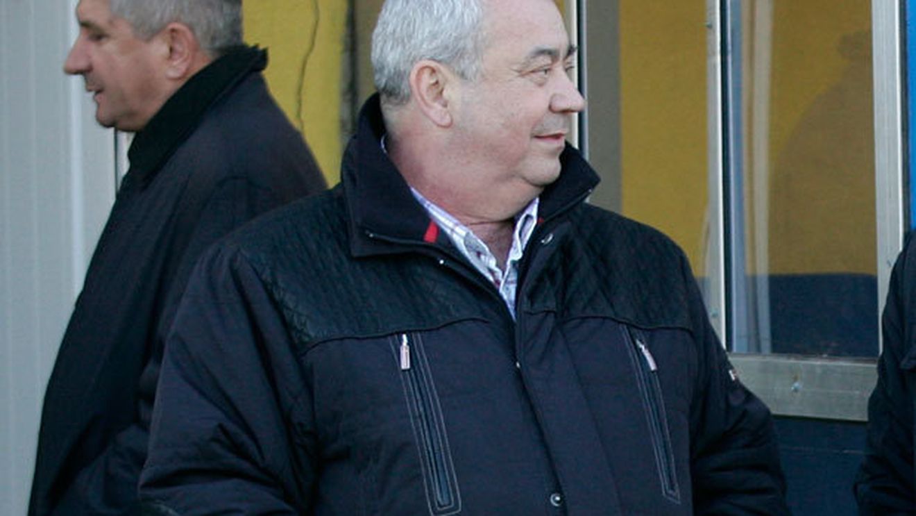 Horoba o ține pe a lui: "Pârvulescu nu pleacă până Dinamo nu dă prețul CORECT!"** Tatăl jucătorului: 'La miezul nopții se face transferul'