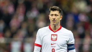 Arabii i-au făcut o ofertă fabuloasă lui Robert Lewandowski: salariu de 100.000.000 de euro pe an!