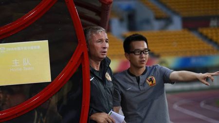Șefa lui Dan Petrescu, la prima "ieșire" după ce "Bursucul" a fost umilit în primul meci la Guizhou! Cum a reacționat
