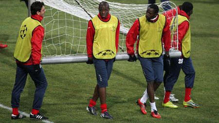 A gustat fotbalul mare alături de Totti și Gomez, dar a preferat un fotbal anonim în locul Ligii I!** Motivația: 'E mediu mai olandez ca în România'