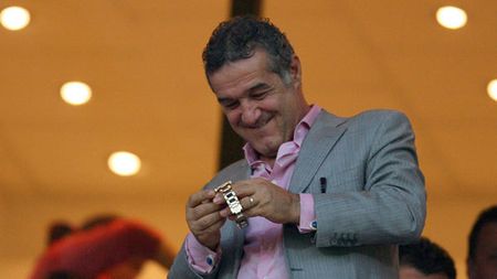 Gigi Becali ar putea cumpăra un super fotbalist!** Steaua l-a mai vrut și-n vară, jucătorul ar semna fără să stea pe gânduri: "Steliștii sunt cei mai tari suporteri"