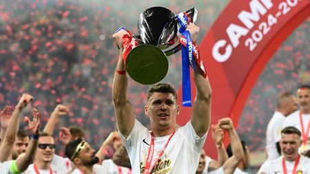 Ce cifre are portarul cu care Ștefan Târnovanu se luptă pentru un transfer la Galatasaray