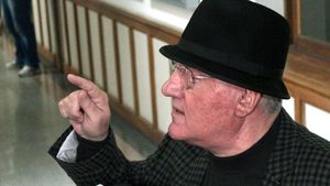 Dumitru Dragomir, ofertă de transfer nebună pentru fotbalistul lui Dinamo pe care îl doreşte şi Gigi Becali la FCSB. Vrea să-l cumpere el şi să îl lase să joace la echipa lui Kopic: „Dau 700.000 de euro cu această condiție”