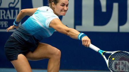 Monica Niculescu va juca pe Rod Laver Arena cu Samantha Stosur