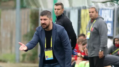Metaloglobus n-a învins-o acasă nici pe CSM Reșița, iar Gabriel Manu îi atacă subtil pe bănățeni: ”Îmi pare rău că sunt acolo unde sunt, dar jocul pe două linii nu e fotbal”