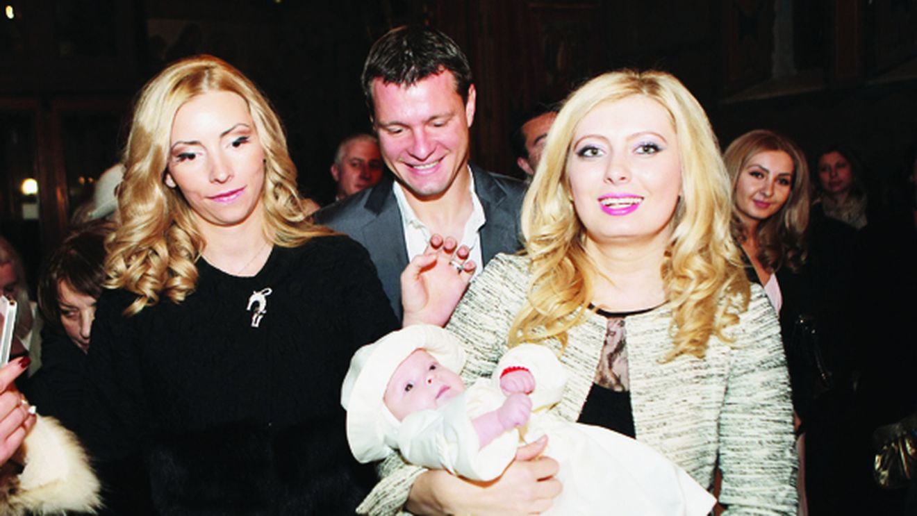 "Câinii", săgeată la Bamboo!** Marius Niculae a sărbătorit botezul fiicei sale