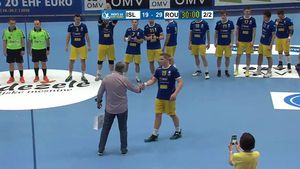 România a obținut cel mai bun rezultat din ultimii 10 ani la categoria sub 20 de ani - masculin! Dragoș Hanțaru a fost omul meciului cu Islanda 29-19: "Vrem să demonstrăm lumii că generația noastră nu este eșuată" 