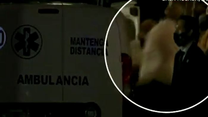 Diego Armando Maradona, dus la Casa Rosada cu ambulanța! Palatul prezidențial din Buenos Aires, locul unde va avea loc priveghiul marelui fotbalist. Primele imagini cu familia