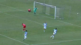 Răzvan Grădinaru, gafă incredibilă în meciul în care a înscris primul său gol pentru Reșița. S-a ”transformat” în atacant la propria poartă și a pasat decisiv pentru o reușită a Corvinului