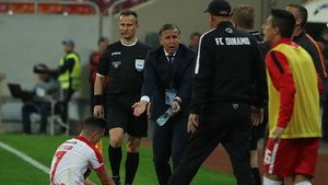 Reghecampf a avut o explozie de nervi la adresa arbitrilor: "Au jignit antrenorii!" Ce spune despre eșecul cu Dinamo și despre plecarea de la FCSB