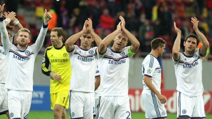 Mourinho le-a dat voie să-și facă de cap! :) Jucătorii lui Chelsea au comandat 20 de pizza în vestiar, după meciul cu Steaua