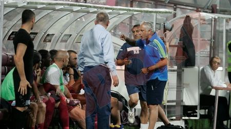 FOTO Scandal pe banca CFR-ului!** Schimbat după 45 de minute, Traore s-a certat cu Mandorlini