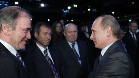Vladimir Putin, scos din minți de Roman Abramovici și Volodimir Zelenski, în plin război: „Spune-i că-i voi distruge!”