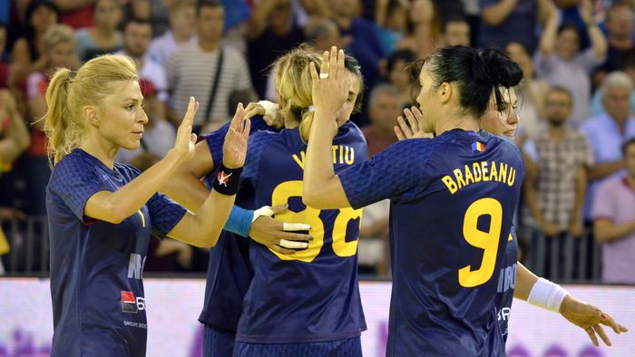 Naționala de handbal, victorie "de serviciu" cu Cehia, scor 31-26. Adriana Nechita a făcut un meci extraordinar: a marcat în medie un gol la fiecare 3 minute! Semnalul transmis de "stângace"