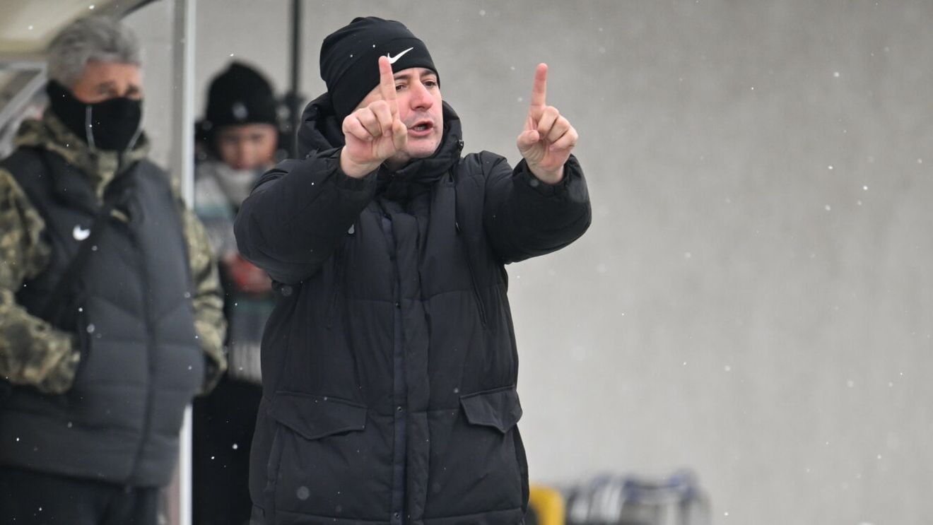 Ianis Zicu a răbufnit împotriva arbitrajului: „Cât e ceasul? Încă sunt copiii, cu acordul părinților”