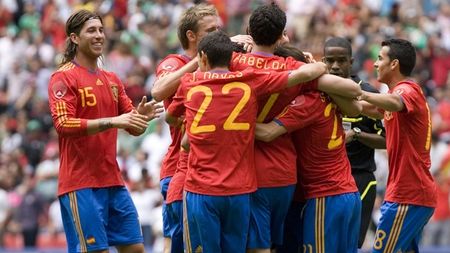 VIDEO** "Chicharito" îl învinge pe Casillas! Silva salvează Spania în minutul 91!