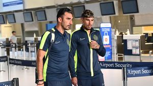 Gigi Becali l-a băgat pe Florinel Coman în gura antrenorilor de la FCSB! S-a plâns vedeta FCSB de Elias Charalambous și Mihai Pintilii? „Ei vor mai mult. Coman vrea mai mult antrenament. Nu pot să vi le spun pe toate” | VIDEO