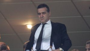 Becali: "Îl vreau pe Szekely de la vară"
