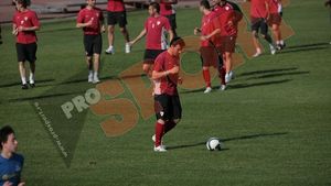 După ce a petrecut până în zori, Dragoș Grigore se scuză: "Am fost cu familiile"