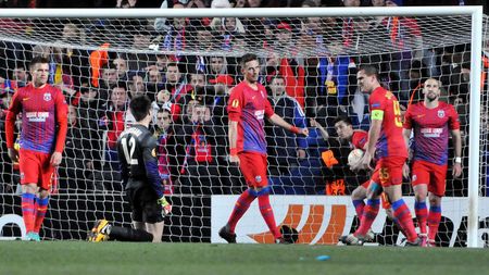 Reghe a trăit cu sufletul la gură finalul meciului cu Pandurii!** Antrenorul Stelei ar putea primi o nouă veste proastă