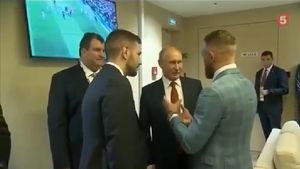 Garda de corp a reacționat după ce McGregor a pus mâna pe Putin! VIDEO Ce a urmat pentru luptătorul irlandez