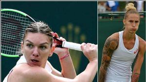 Simona Halep întoarce cu dârzenie soarta meciului cu Polona Hercog și se califică în optimi la Miami. "Am alergat ca nebuna trei ore..." + viitoarea adversară a semnat una dintre surprizele zilei