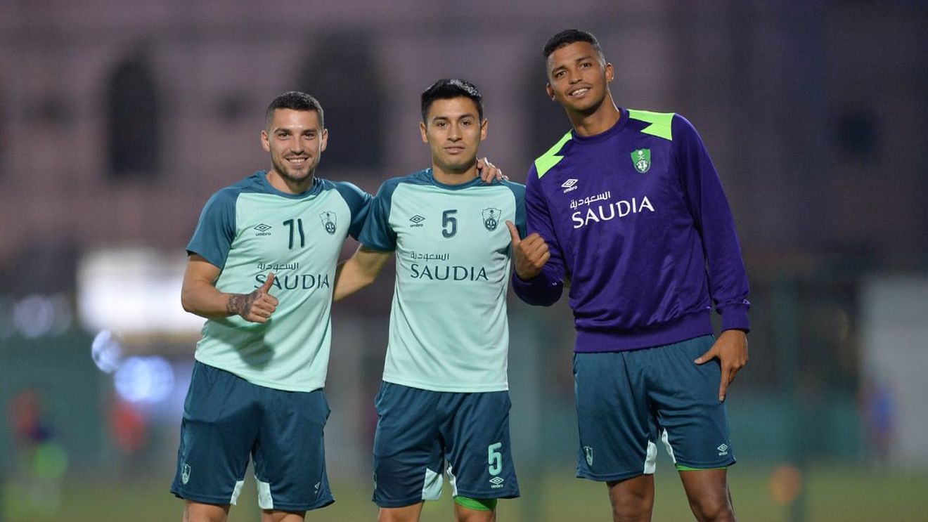 VIDEO | Nicolae Stanciu, primul antrenament la Al-Ahli. Cum l-au primit colegii