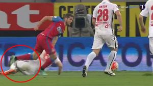 FOTO | Steliștii au sărit la gâtul lui Alexandru Tudor: "A fost penalty!" Centralul meciului n-a fluierat la o intervenție a lui Puljic la Chipciu