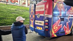 Fanii FCSB au rămas șocați când au văzut cum arată autocarul campioanei României