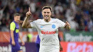 Dennis Politic a debutat cu gol la FCSB, dar nu l-a impresionat pe Basarab Panduru. „Cam puțin pentru omul meciului”