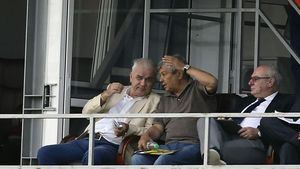 Anghel Iordănescu a recunoscut care e relația, de fapt, cu Mircea Lucescu