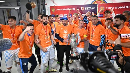 Corvinul Hunedoara o învață pe CSA Steaua cum poate deveni club privat și promova în Superliga! Explicația oferită de primarul Dan Bobouțanu. VIDEO