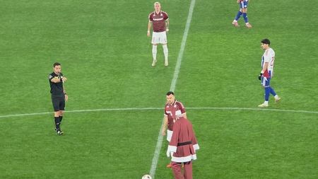 Iron Man și Moș Crăciun, prezenți la Rapid – Oțelul! Imagini inedite din Giulești