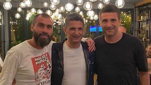 Revedere între rapidiști! Vasile Maftei, dezvăluri despre discuțiile cu Răzvan Lucescu: „Nu va reveni prea curând în România!” | VIDEO EXCLUSIV ProSport Live