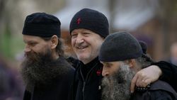 Gigi Becali l-a supărat pe Elias Charalambous: „Eram cu călugării, făceam perfuzii”