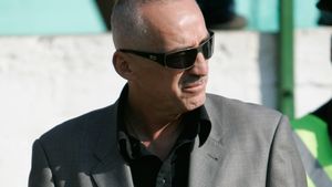 Stan: "Dinamo e un paradox, joacă prost, dar câștigă"