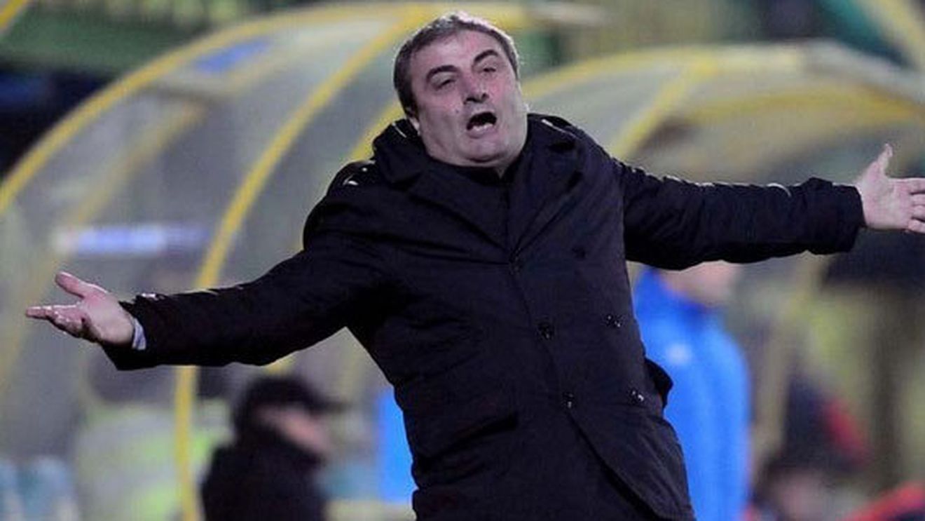 "O să îmi spun părerea despre jucătorii Stelei dacă mi se prelungește contractul!** Nu eu i-am adus, antrenez ce am"